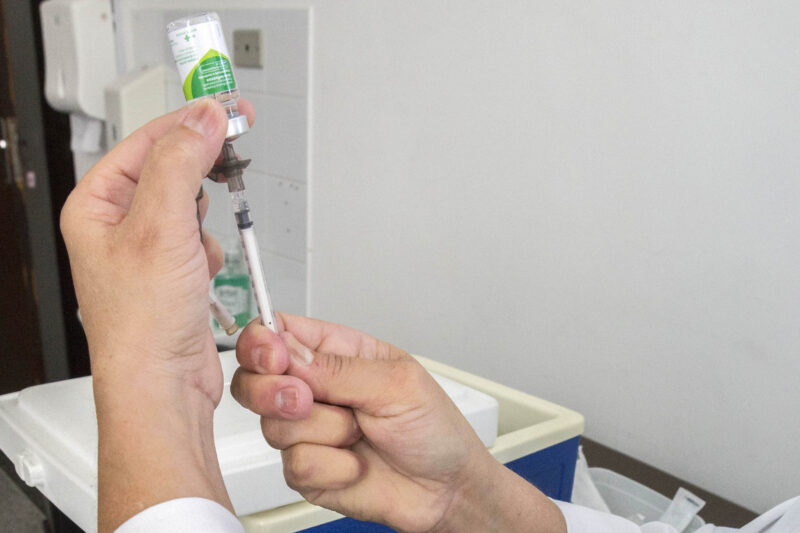  Vacina contra gripe está disponível para trabalhadores de Saúde autônomos