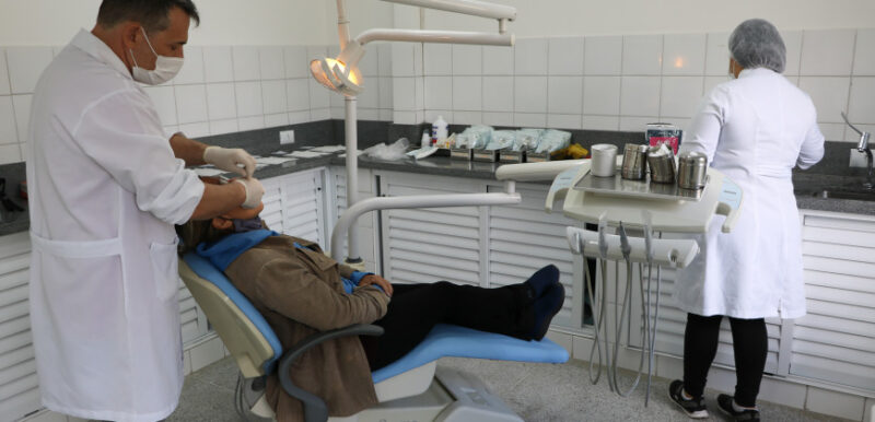  Secretaria de Saúde implanta Laboratório de Prótese Dentária no município